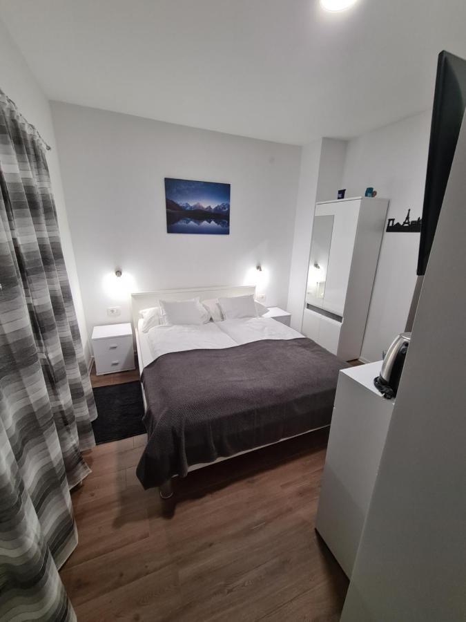 Boutique Apartments Nikola Tesla Rakovica Kültér fotó