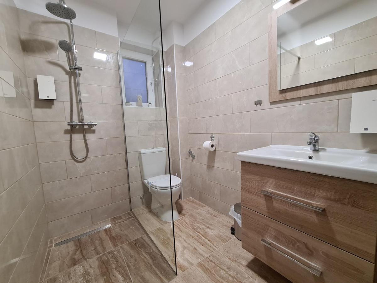 Boutique Apartments Nikola Tesla Rakovica Kültér fotó